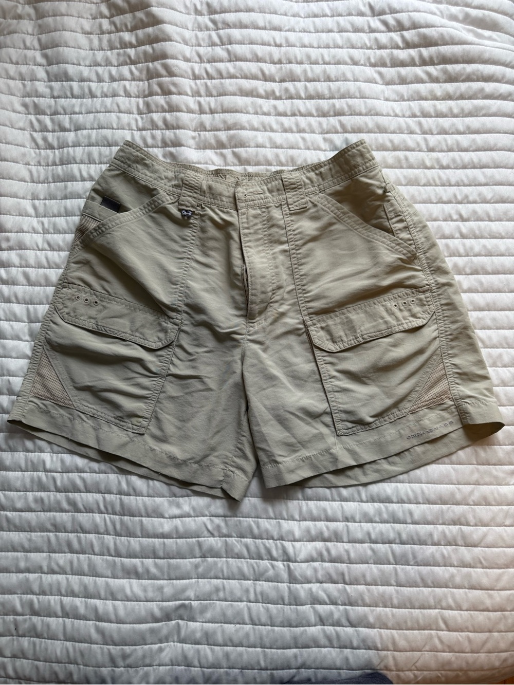 Columbia Men's Cargo Shorts in Khaki